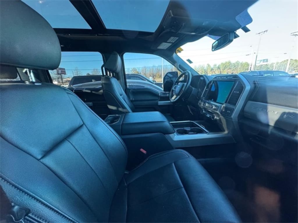 Used 2022 Ford F-250SD Lariat Truck