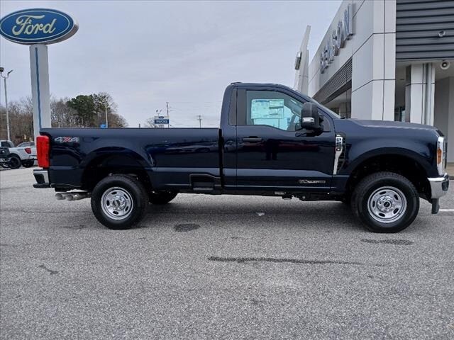 2025 Ford F-250 XL photo 2