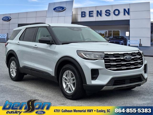 2026 Ford Explorer's photo