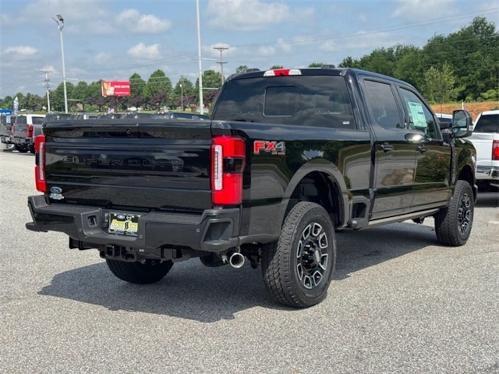New 2025 Ford F-350 Super Duty Platinum 4x4 Platinum Crew Cab 6.8 ft. SB SRW Pickup