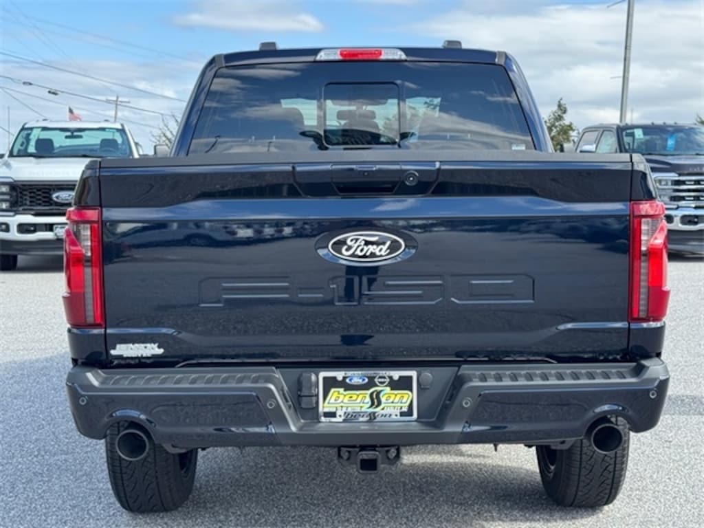 New 2025 Ford F-150 XLT 4x4 XLT SuperCrew 5.5 ft. SB