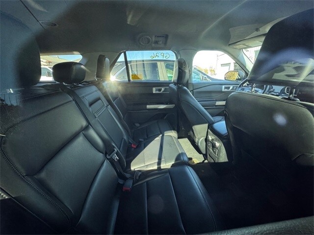 2023 Ford Explorer XLT photo 4