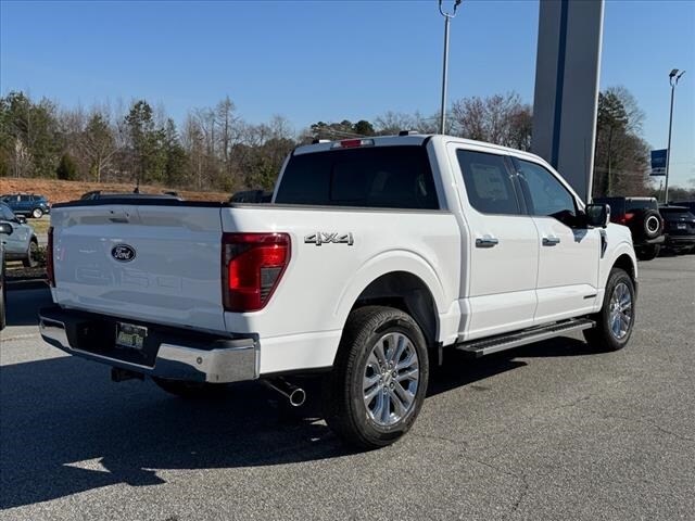 2025 Ford F-150 XLT photo 3