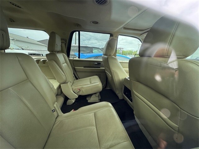 2017 Ford Expedition Limited photo 4