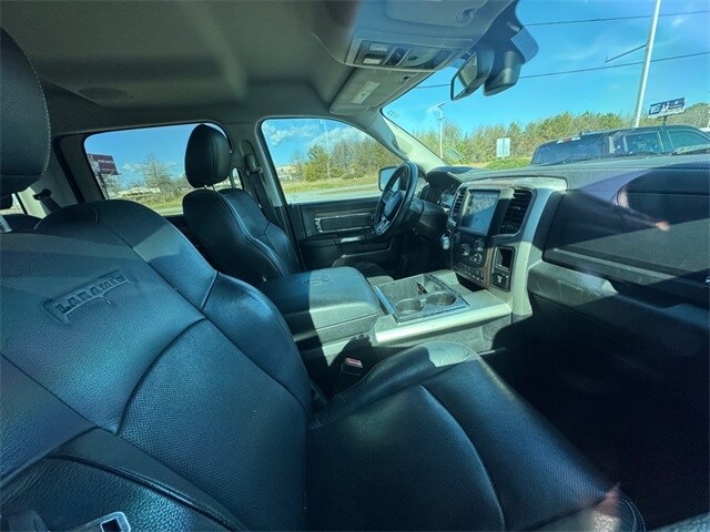2015 Ram 1500 Laramie photo 2
