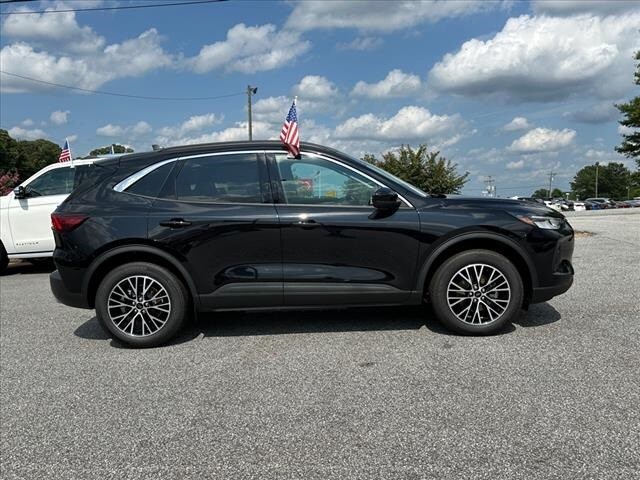 2024 Ford Escape Plug-In Hybrid photo 2