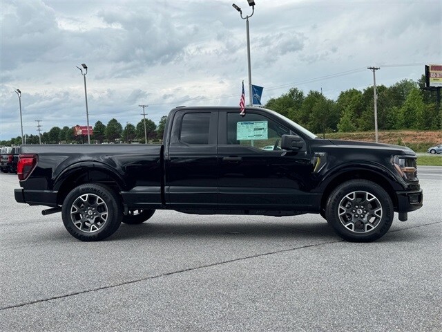 2025 Ford F-150 STX photo 2