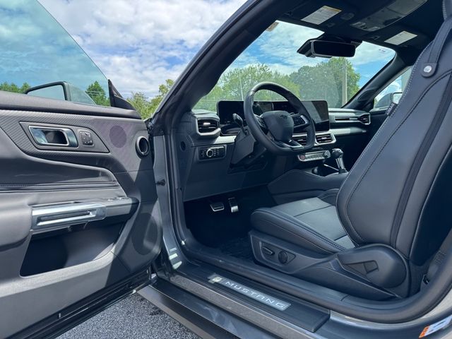 2025 Ford Mustang GT Premium Fastback - Photo 11