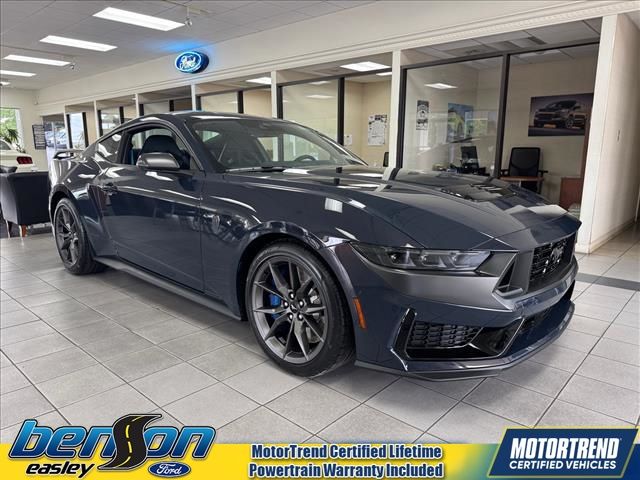 2026 Ford Mustang Dark Horse's photo