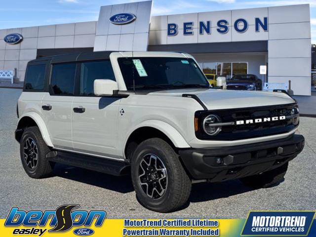 2026 Ford Bronco Outer Banks 4x4 Outer Banks  SUV
