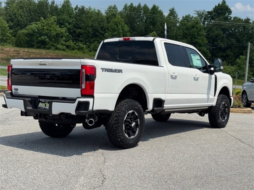 New 2025 Ford F-350 Super Duty Platinum 4x4 Platinum Crew Cab 6.8 ft. SB SRW Pickup