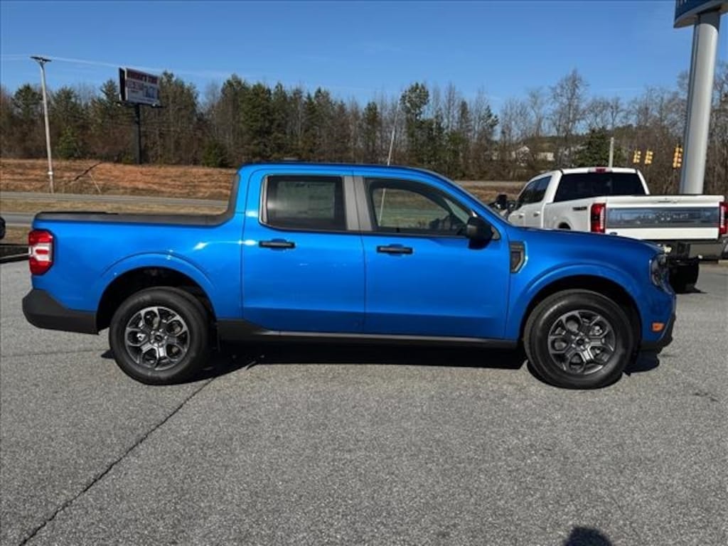 New 2026 Ford Maverick XLT AWD XLT SuperCrew 4.5 ft. SB