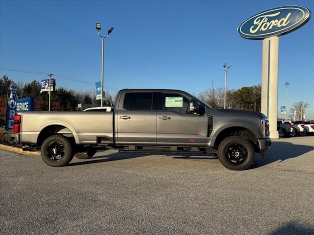 New 2024 Ford F-250 Super Duty XLT 4x4 XLT Crew Cab 8 ft. LB Pickup