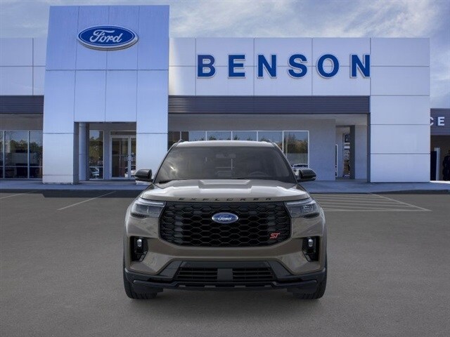 2026 Ford Explorer ST photo 2