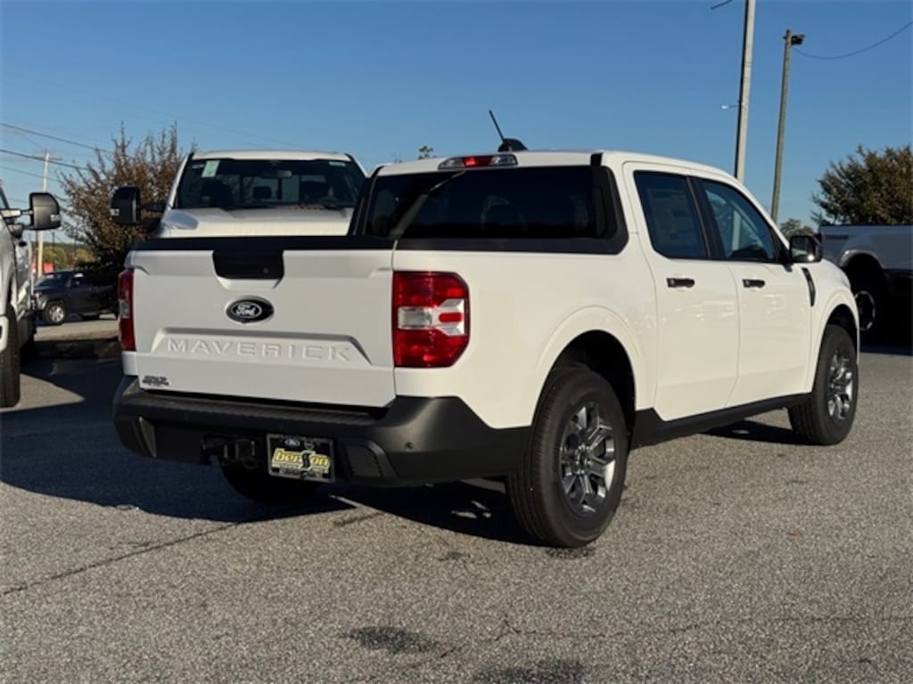 New 2025 Ford Maverick XLT AWD XLT SuperCrew 4.5 ft. SB