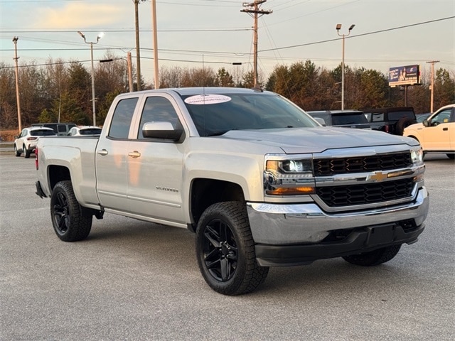 2019 Chevrolet Silverado 1500 LD LT's photo