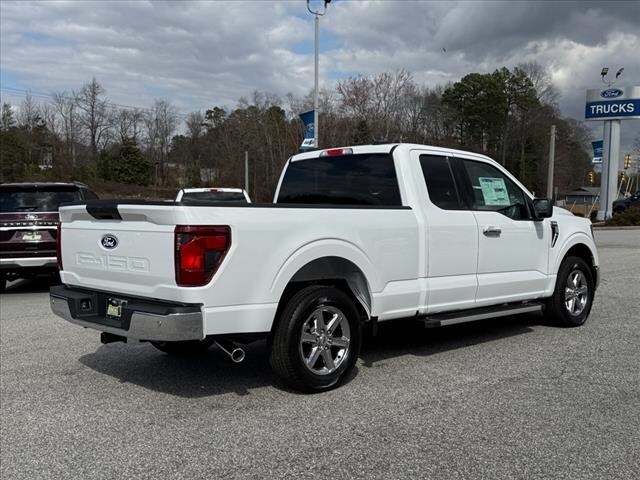 2025 Ford F-150 XLT photo 3