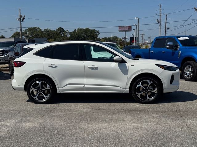 2025 Ford Escape ST-Line Elite - Photo 2