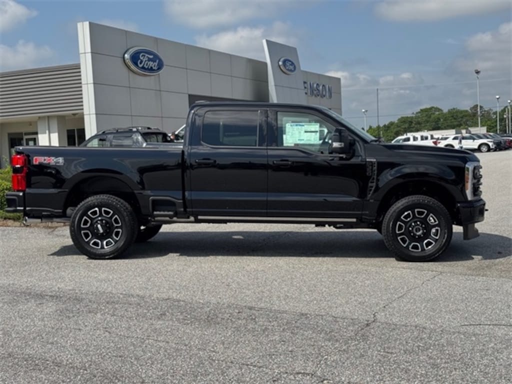 New 2025 Ford F-350 Super Duty Platinum 4x4 Platinum Crew Cab 6.8 ft. SB SRW Pickup