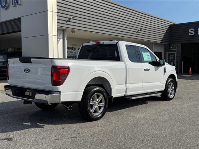 2025 Ford F-150 XLT photo 3