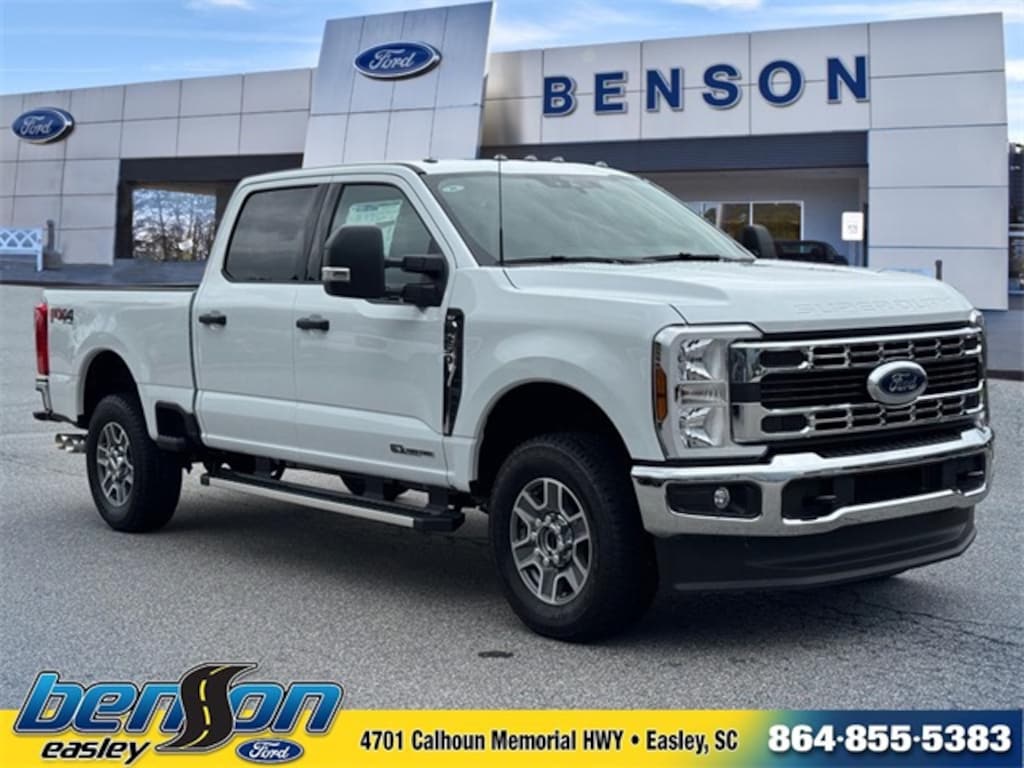 New 2025 Ford F-250 Super Duty XLT 4x4 XLT Crew Cab 6.8 ft. SB Pickup