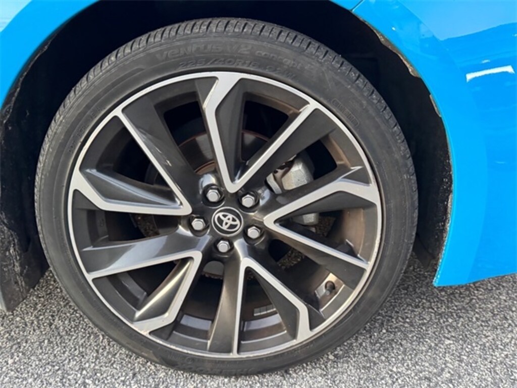 Used 2019 Toyota Corolla Hatchback SE Hatchback