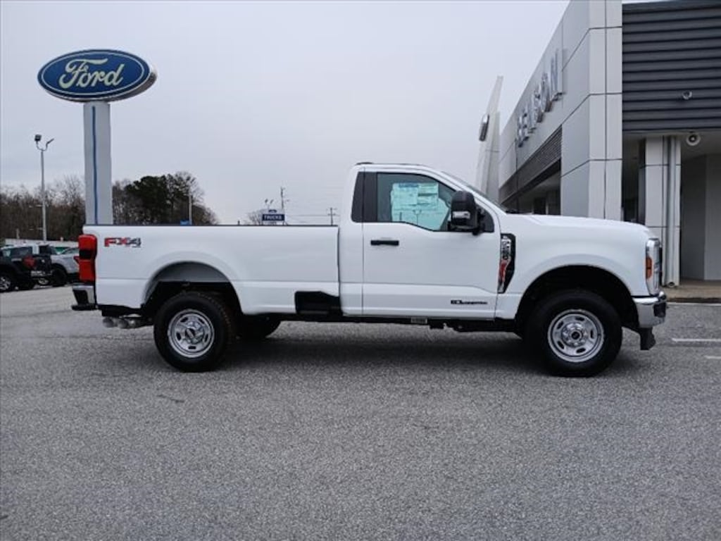 New 2025 Ford F-250 Super Duty XL 4x4 XL Regular Cab 8 ft. LB Pickup