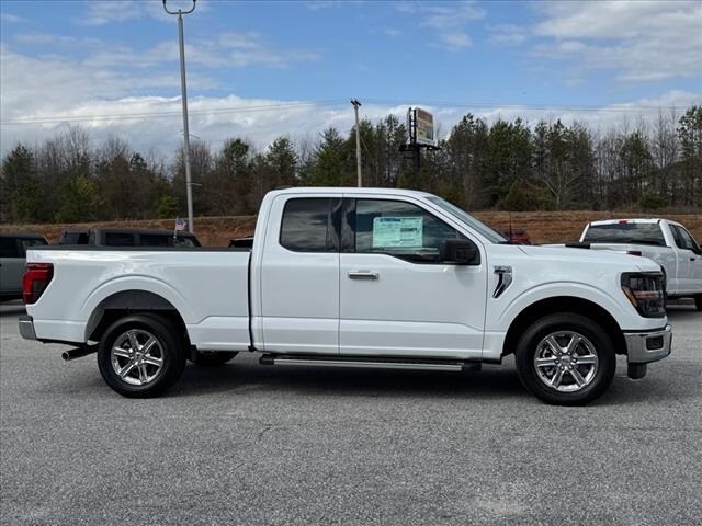 2025 Ford F-150 XLT photo 2