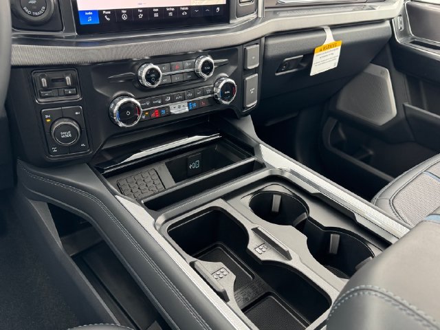 2026 Ford F-250 Super Duty Platinum - Photo 20