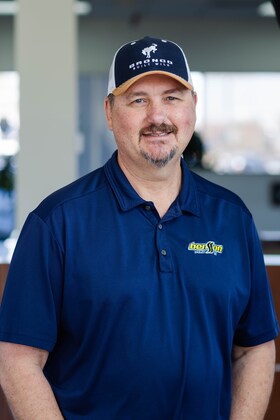 Staff member Scott from ID_7faad5