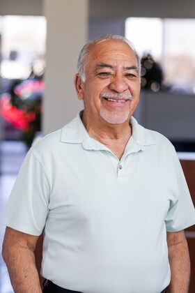 Staff member Jose from ID_73a6d4fd0ec3