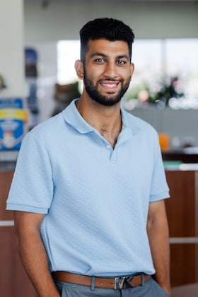 Staff member Mario Dorgham from ID_73a6d4fd0ec3