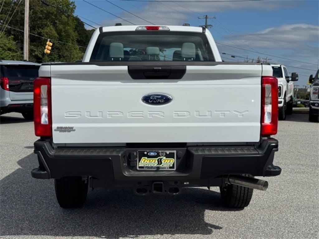 New 2026 Ford F-350 Super Duty XL 4x4 XL Crew Cab 6.8 ft. SB SRW Pickup