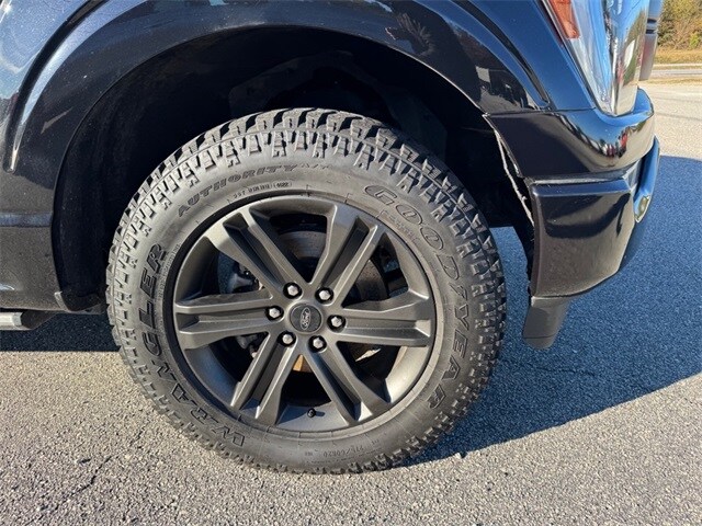 2021 Ford F-150 Lariat photo 2