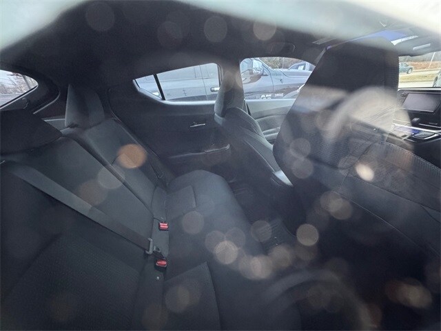 2018 Toyota C-HR XLE Premium photo 4