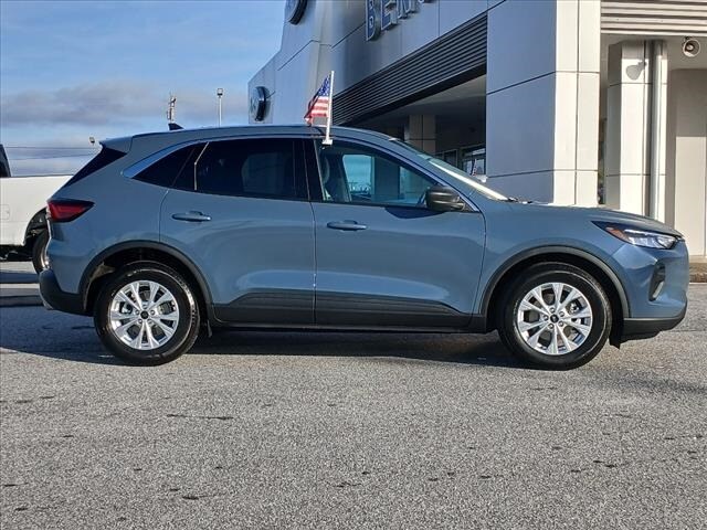 2024 Ford Escape Active photo 2
