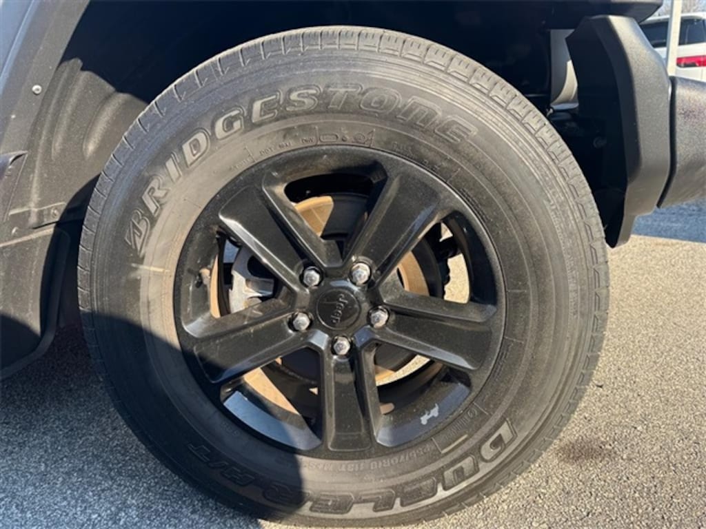 Used 2022 Jeep Wrangler Unlimited Sport Altitude SUV