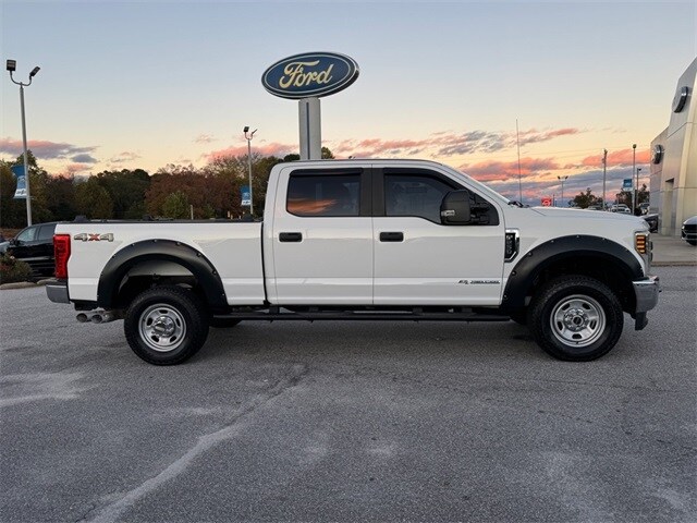2018 Ford F-250 photo 2