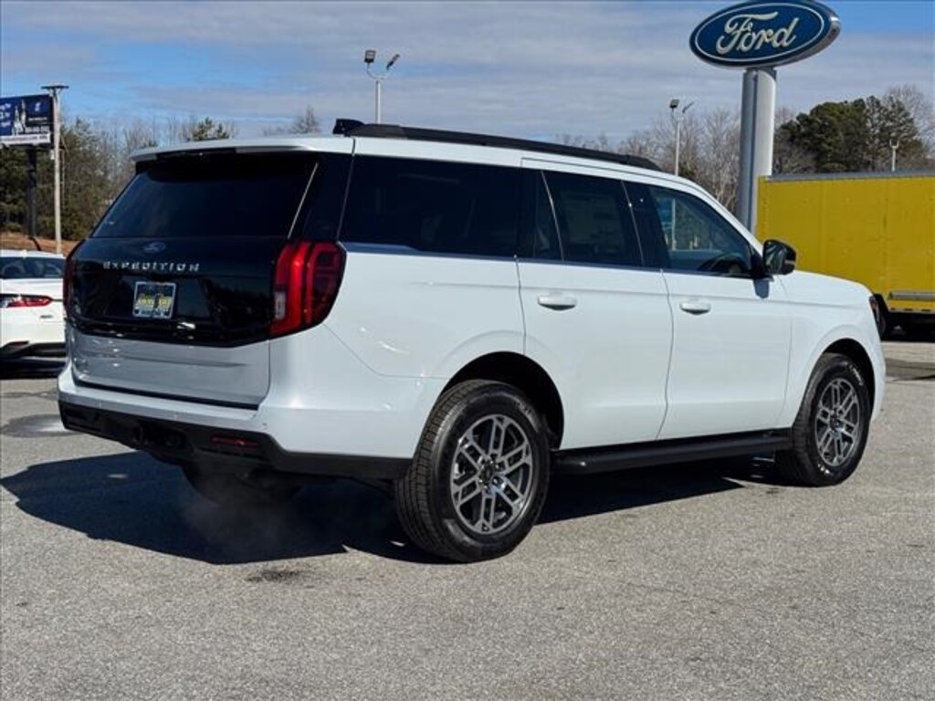 New 2026 Ford Expedition Active 4x2 Active SUV
