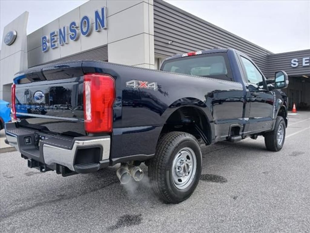New 2025 Ford F-250 Super Duty XL 4x4 XL Regular Cab 8 ft. LB Pickup