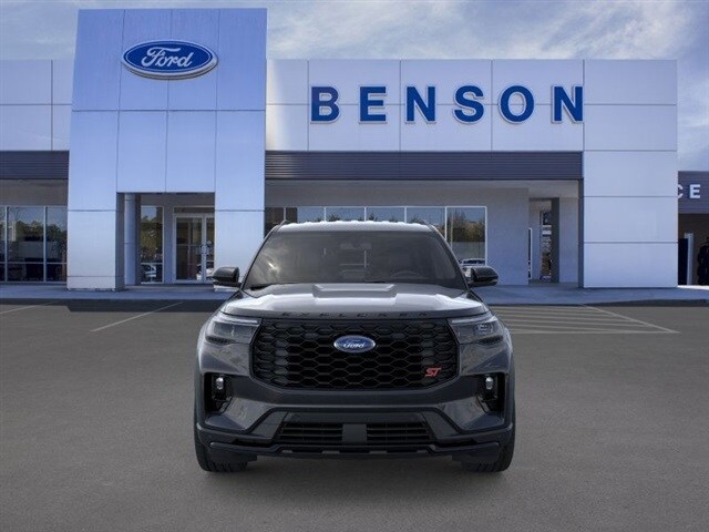 2026 Ford Explorer ST photo 2