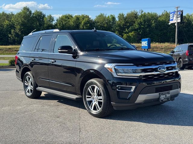 2024 Ford Expedition Limited's photo