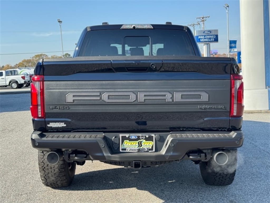 New 2025 Ford F-150 Raptor 4x4 Raptor SuperCrew 5.5 ft. SB