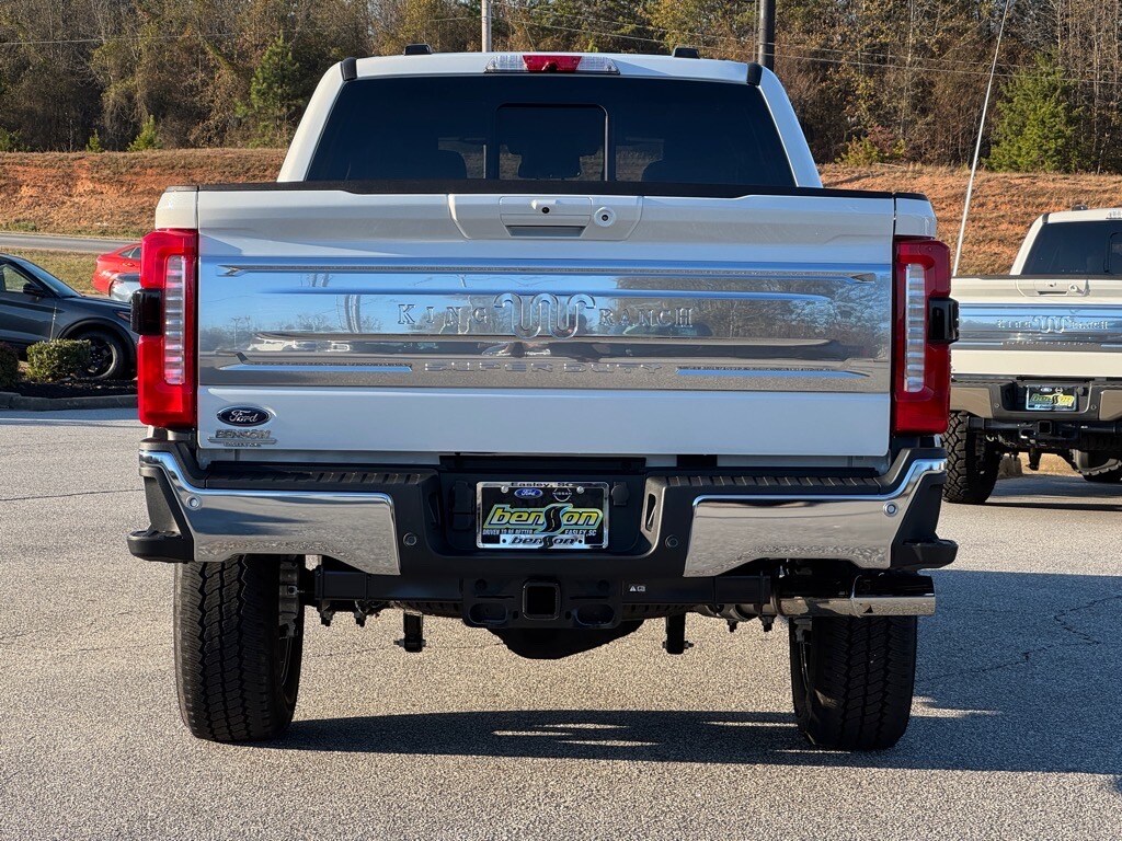 New 2025 Ford F-250 Super Duty King Ranch 4x4 King Ranch Crew Cab 6.8 ft. SB Pickup
