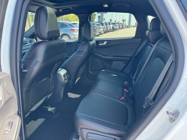 2025 Ford Escape ST-Line Elite - Photo 12