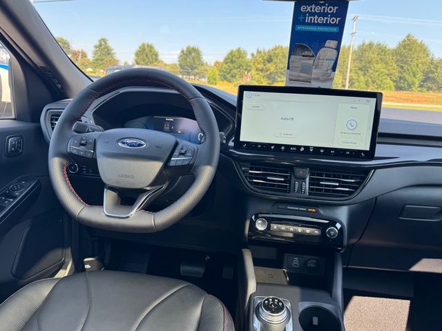 2025 Ford Escape ST-Line Elite - Photo 13