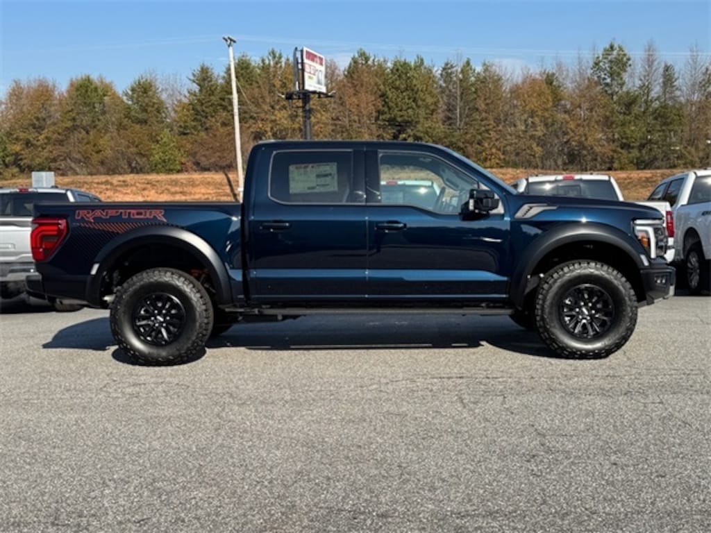 New 2025 Ford F-150 Raptor 4x4 Raptor SuperCrew 5.5 ft. SB