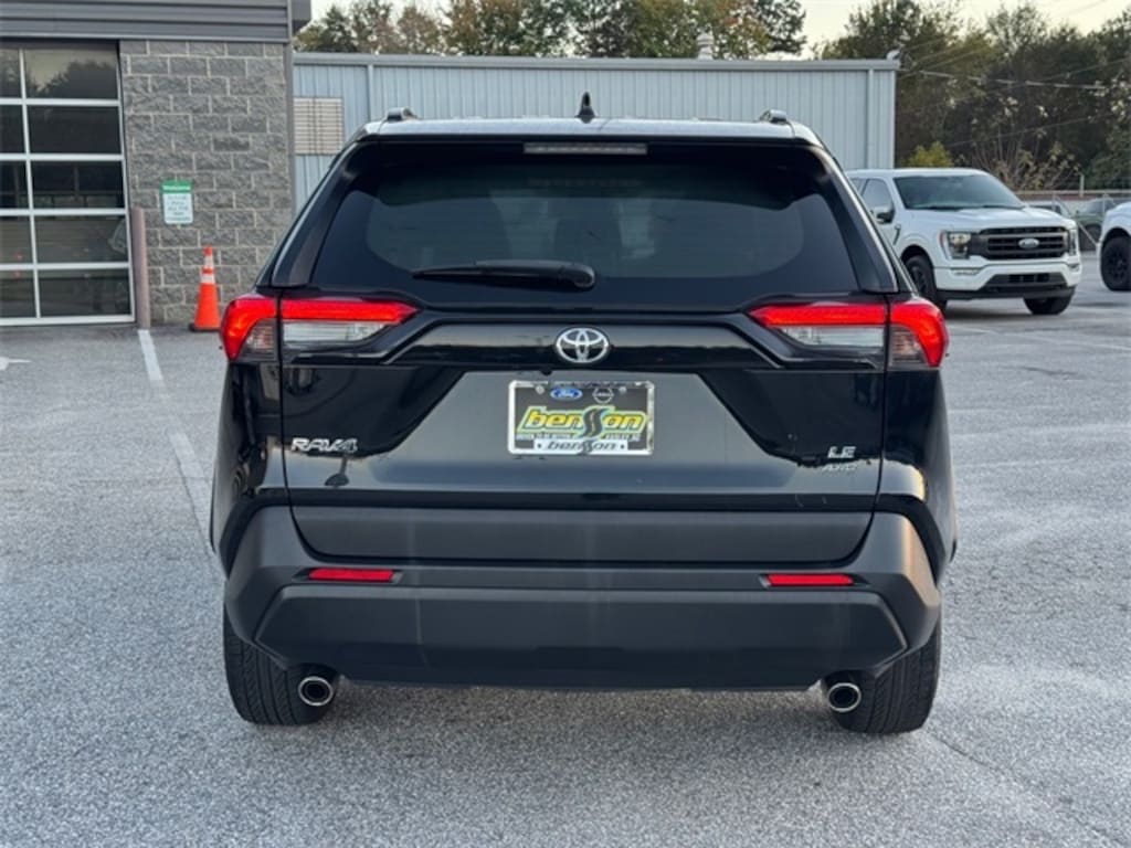 Used 2019 Toyota RAV4 LE SUV