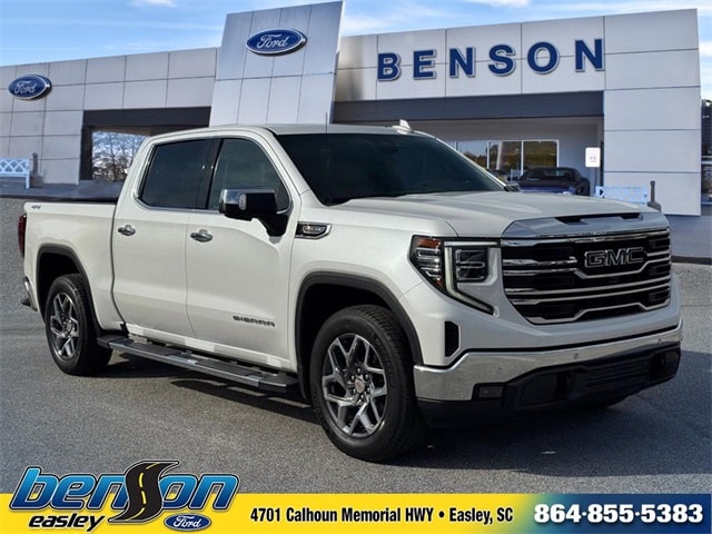 2022 GMC Sierra 1500 SLT's photo