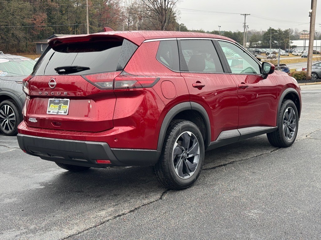 2025 Nissan Rogue SV photo 2